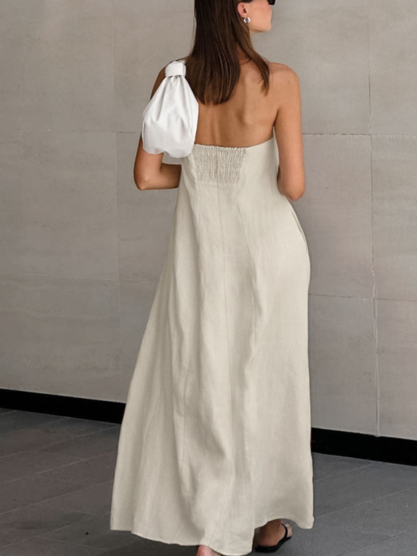 f1b50693-4ebb-49a6-98f9-3d141f3406b1-Max